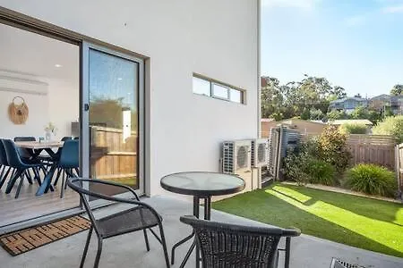 Modern Townhouse In The Bay 500M To Beach Hobart Semesterbostad