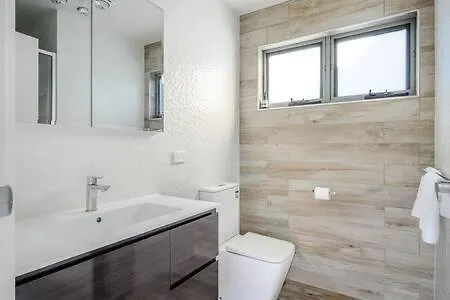Semesterbostad Modern Townhouse In The Bay 500M To Beach Hobart