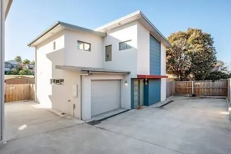Modern Townhouse In The Bay 500M To Beach Hobart Australien