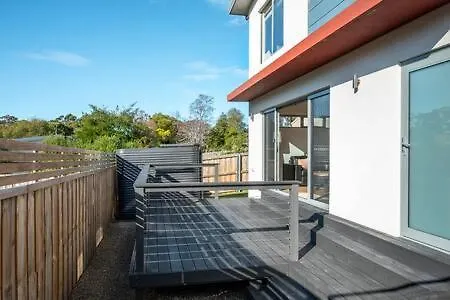 Modern Townhouse In The Bay 500M To Beach Hobart Australien